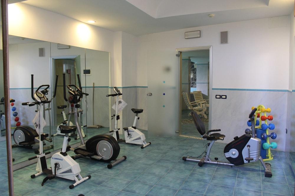 איסקיה Hotel Terme Alexander מראה חיצוני תמונה