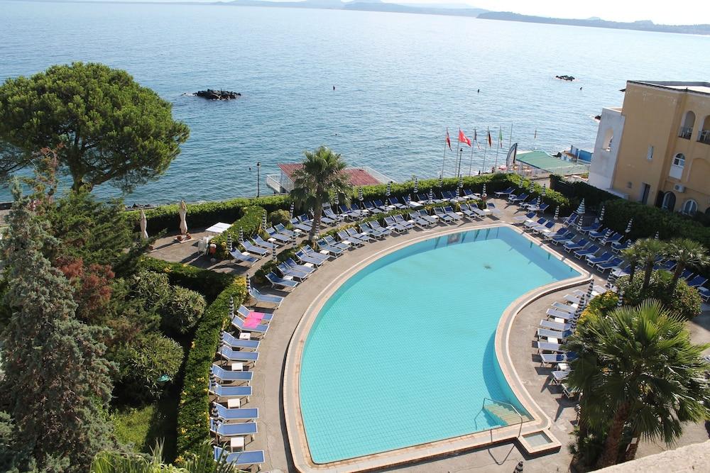 איסקיה Hotel Terme Alexander מראה חיצוני תמונה