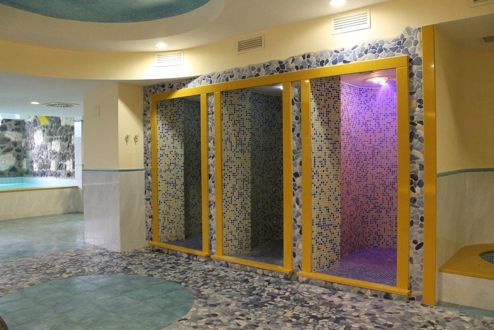 איסקיה Hotel Terme Alexander מראה חיצוני תמונה