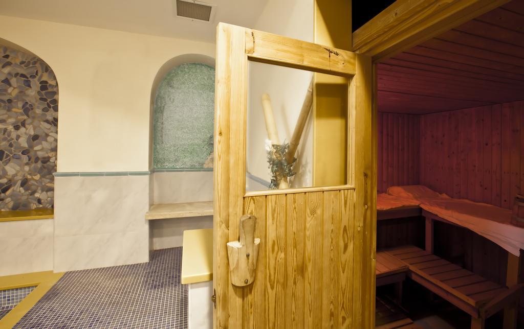 איסקיה Hotel Terme Alexander מראה חיצוני תמונה