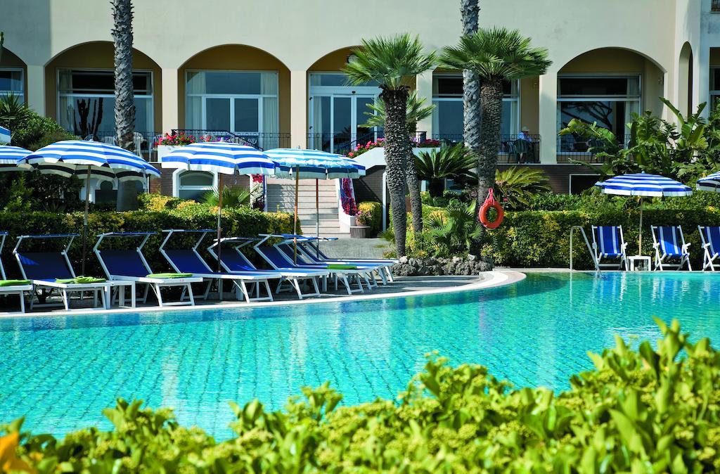 איסקיה Hotel Terme Alexander מראה חיצוני תמונה