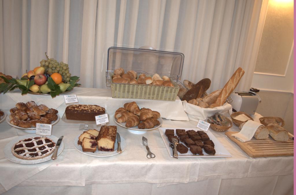 איסקיה Hotel Terme Alexander מראה חיצוני תמונה