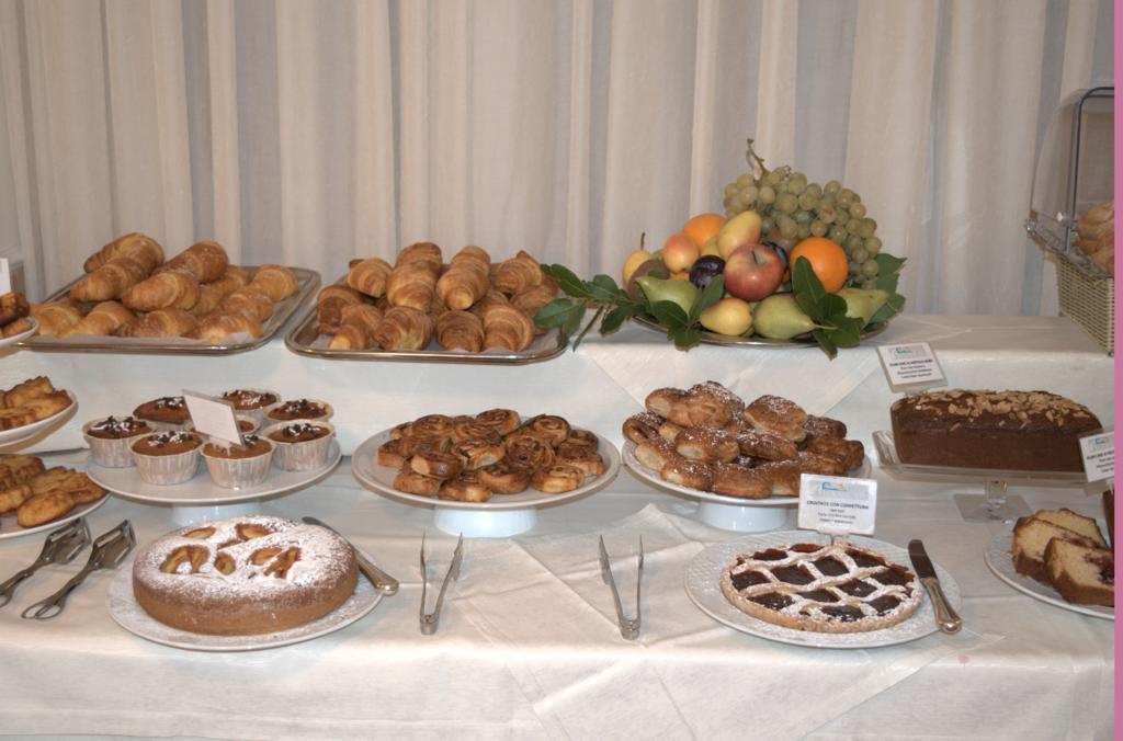 איסקיה Hotel Terme Alexander מראה חיצוני תמונה