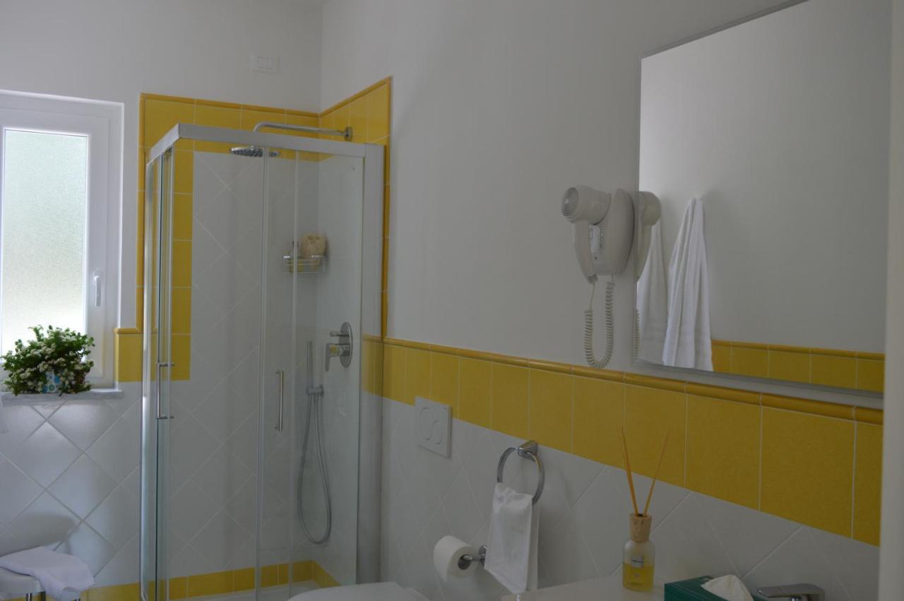איסקיה Hotel Terme Alexander מראה חיצוני תמונה